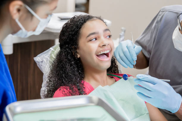 Best Emergency Root Canal Therapy in Farmington, MS