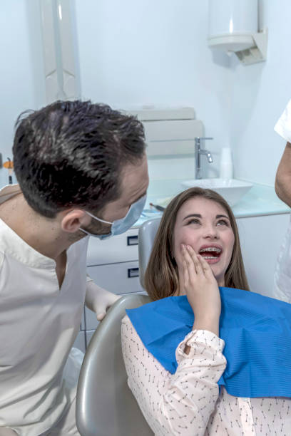 Best Emergency Denture Repair in Farmington, MS